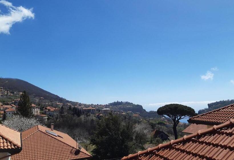 اتاق استاندارد با چشم‌انداز کوهستان, Raggio Di Sole