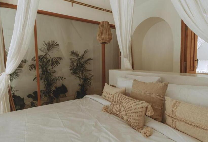 Deluxe Suite King Bed, Belajar Bali Boutique Hotel And Retreat