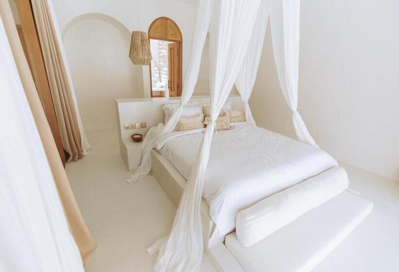 Deluxe Suite King Bed, Belajar Bali Boutique Hotel And Retreat