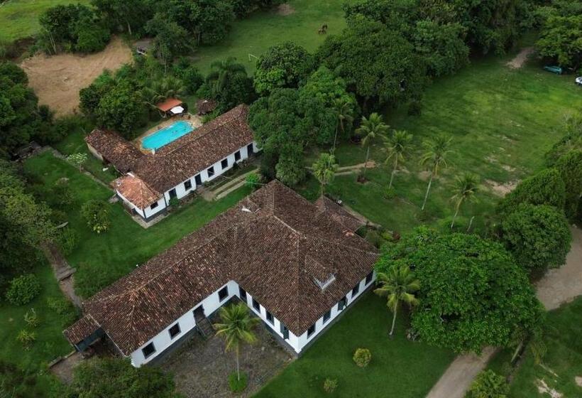 4인용 스탠다드 룸, Fazenda Dos Coqueiros Bananal Sp
