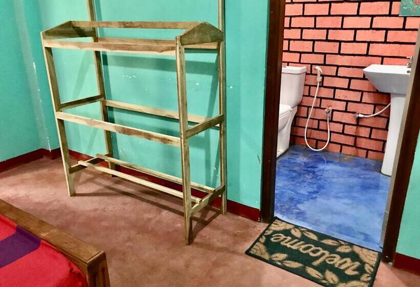 Номер Стандарт Вид на Сад, Lucky S Homestay