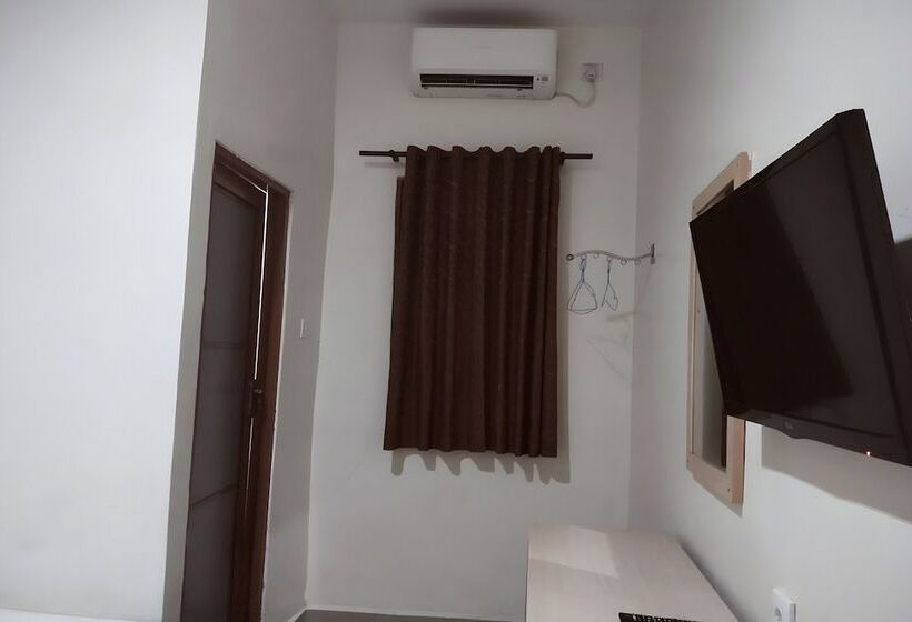 스탠다드 룸, Oyo 93536 Pondok Almirah