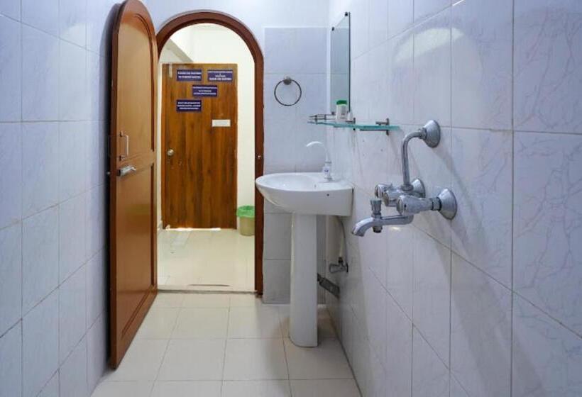 Номер Deluxe Кровать Кинг, Ratnoop Inn , Junglighat