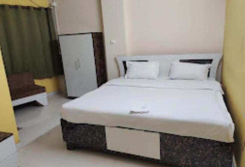 Номер Стандарт, Sawkmie Hotel , Guwahati