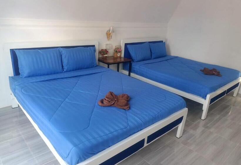 Номер Стандарт Вид на Сад, Blue Zone Hostel