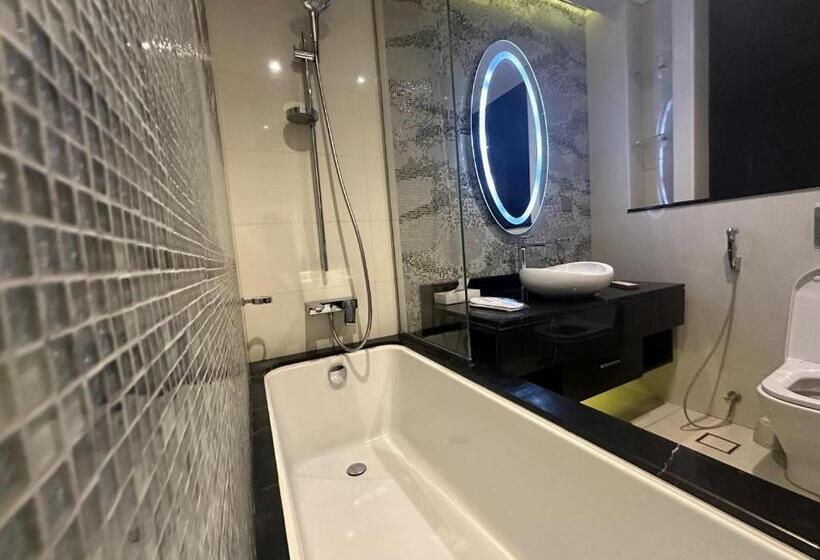 Люкс Superior, Damac Towers Riyadh
