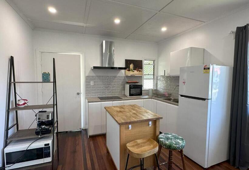 Номер Стандарт Вид на Сад, Zen Escape Guest House  Hidden Little Gem, Funky Corner, Boutique Granny Flat