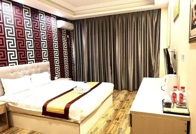 Quarto Deluxe, Fusion