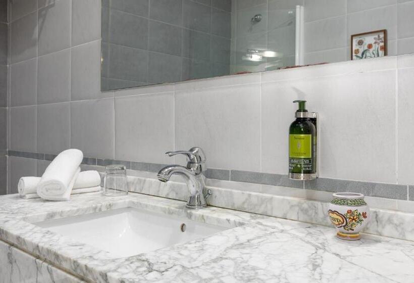 Номер Стандарт, Maison Muralleta B&b