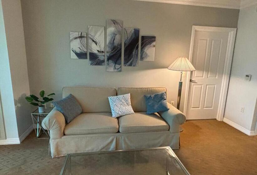 Suite com Varanda, Panorama Vista Suite  1br 2ba, Full Kitchen, Strip View, Balcony, Corner Unit