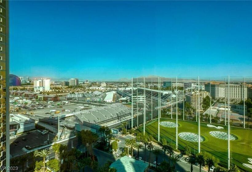 Suite com Varanda, Panorama Vista Suite  1br 2ba, Full Kitchen, Strip View, Balcony, Corner Unit