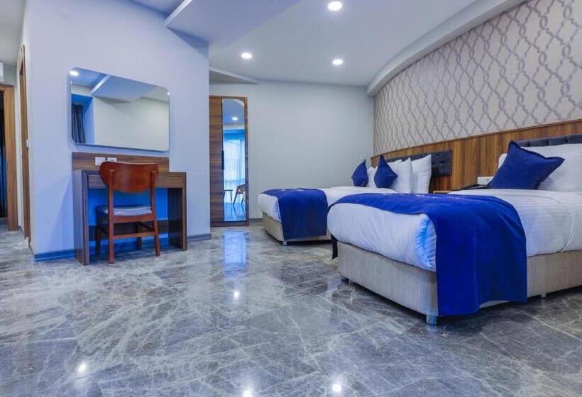 디럭스 패밀리 룸, Silver Inn Hotel & Spa