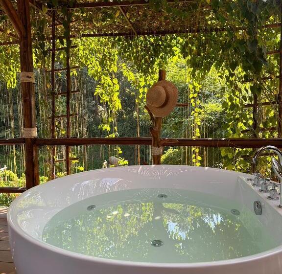 اتاق استاندارد با تخت بزرگ, Lhong Chiang Dao Glamping หลงเชียงดาว
