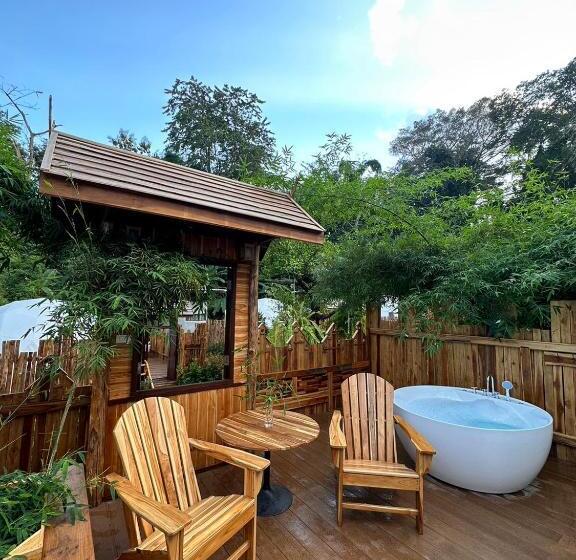 اتاق خانوادگی, Lhong Chiang Dao Glamping หลงเชียงดาว