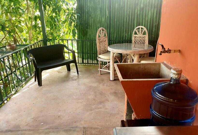 Номер Стандарт с Балконом, Cabana S On Gatun Lake In Arenosa