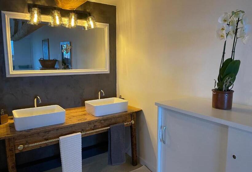 Номер Стандарт Трехместный, La Grange Aux Hirondelles   Appartement Complet Et Indépendant