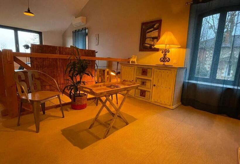 Номер Стандарт Трехместный, La Grange Aux Hirondelles   Appartement Complet Et Indépendant