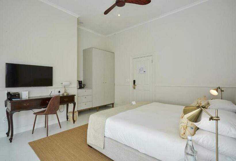 Номер Deluxe, Chapter House Boutique Hotel By The Living Journey Collection