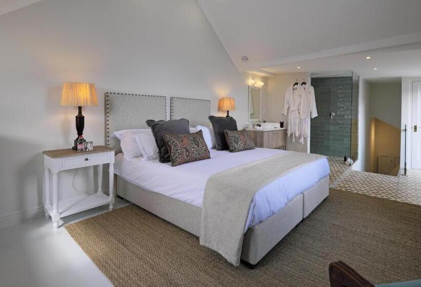 جناح سوبيريور, Chapter House Boutique Hotel By The Living Journey Collection