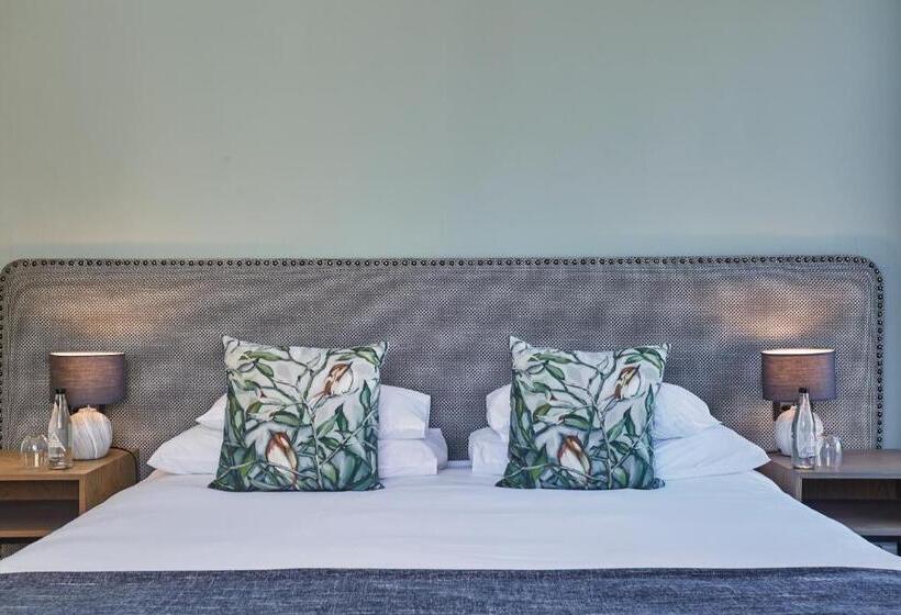 غرفة سوبيريور سرير كينج, Chapter House Boutique Hotel By The Living Journey Collection