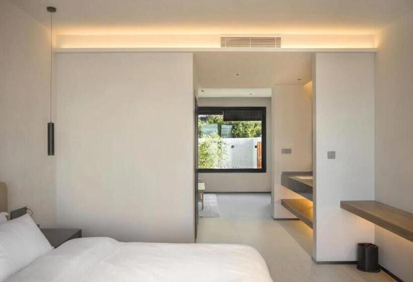 Люкс Кровать Кинг, Moya Homestay  Qingdao Laoshan Scenic Area Yangkou Store