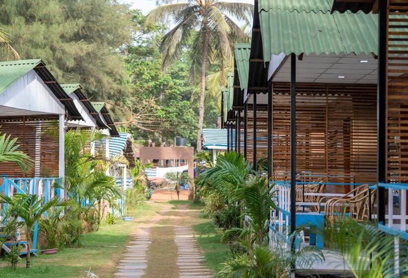 Номер Стандарт Вид на Сад, The Tito S Blue Sky Beach Resort