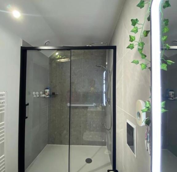 Апартаменты Deluxe 1 Спальня, L Appart Hôtel 23ème Avenue   Spa Privatif   Love Room   Appartements à Thèmes