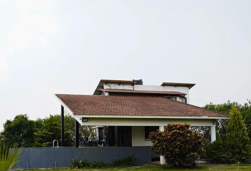 Вилла с 1 спальней и бассейном, Rivercrest Stays