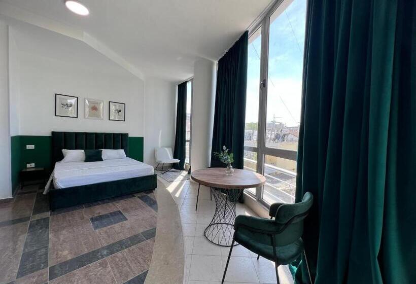 اتاق استاندارد, Cactus Apartments