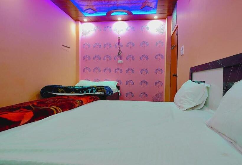 Трехместный Номер Базовый, Ayodhya Residency 5 Min Walking From Ram Janmabhoomi