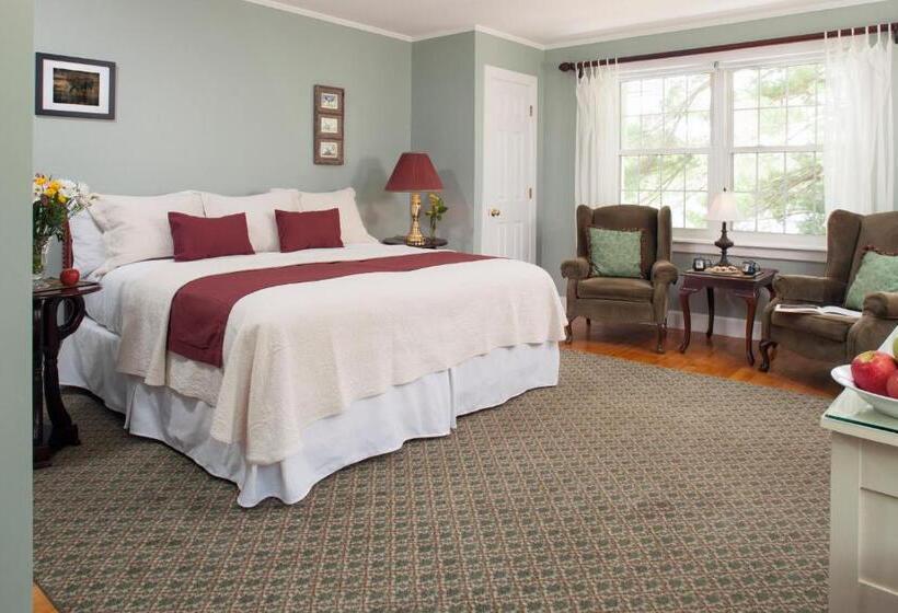 Номер Стандарт Вид на Озеро, Wolf Cove Inn