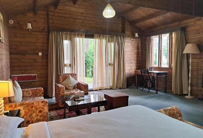 Хижина, The Heritage Club   Tripura Castle