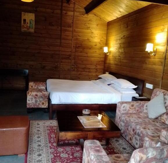 Хижина, The Heritage Club   Tripura Castle