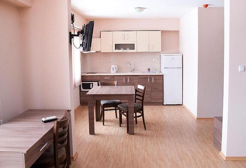 Номер Стандарт Трехместный, Motel Maritsa