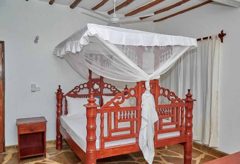 اتاق استاندارد با بالکن, Beach Way Villa