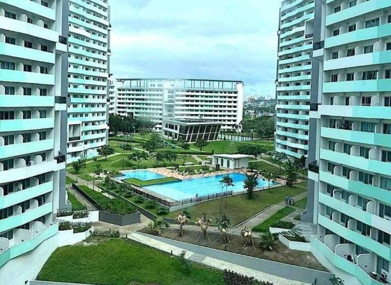 스탠다드 발코니 스튜디오, Studio Condo Unit   The Residences @ Commonwealth Qc