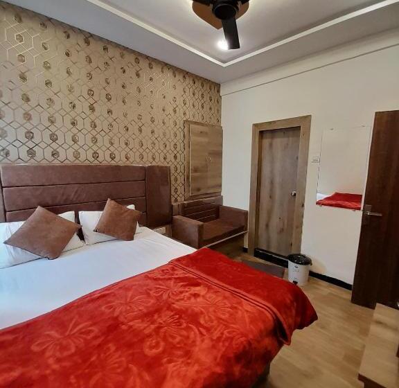 Номер Economy, U2 Hotel Wizard Palace