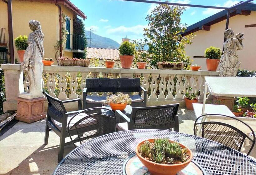 Номер Стандарт Вид на Сад, Villa Costanza