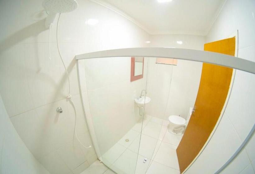 Bed in Shared Room with Shared Bathroom, Guarazin Hostel