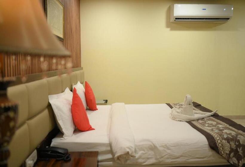 Номер Deluxe, The Park, Itarsi