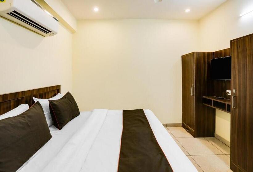 Quarto Triplo Clássico, Collection O Mid Town