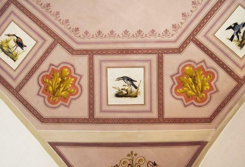 اتاق استاندارد, Relais La Corte Dei Cavalieri