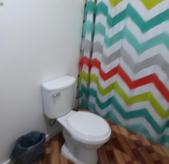 اتاق استاندارد سه نفره, Hostal Alessandri