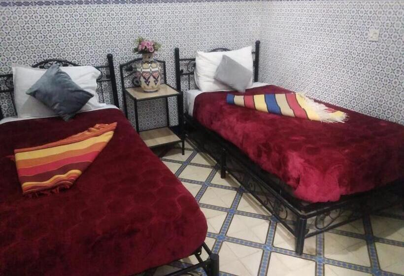 اتاق استاندارد, El Amal