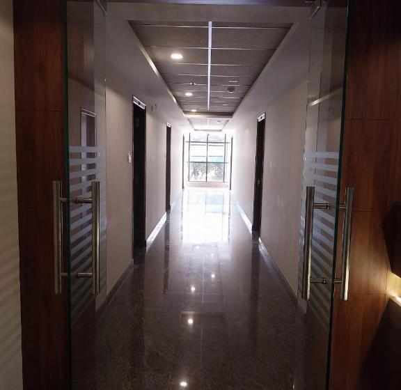 اتاق استاندارد با تخت بزرگ, Dwaraka Residency