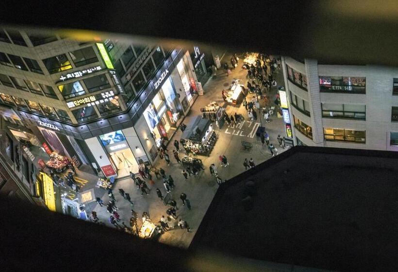 סוויטה משפחתית, The Stay Hue Myeongdong