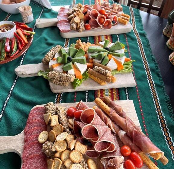 Номер Стандарт, Chalet Garibaldi   Total Chalets   Fully Catered
