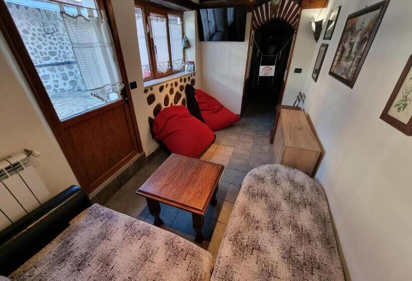 Номер Стандарт, Chalet Garibaldi   Total Chalets   Fully Catered
