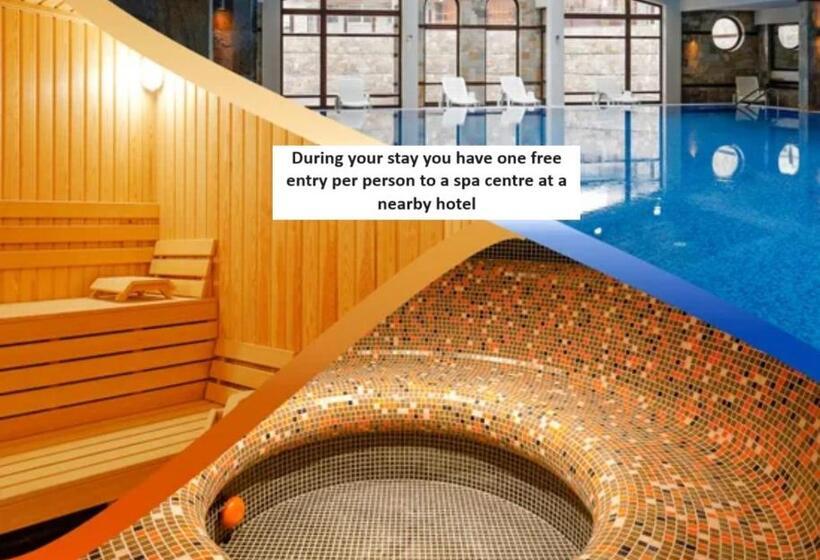 Семейный Номер, Chalet Garibaldi   Total Chalets   Fully Catered
