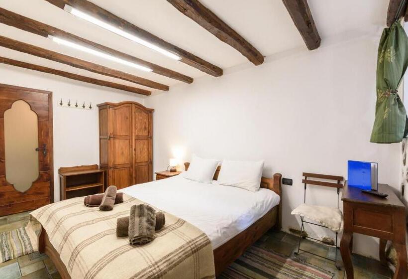 Шале 1 Спальня, Chalet Garibaldi   Total Chalets   Fully Catered